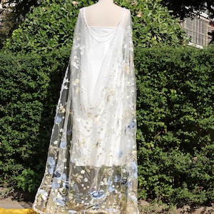 blauer Braut Umhang,geblümten Hochzeit Umhang,Hellblauer Umhang,mit Blumen bestickter Hochzeit Umhang