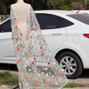 bunte Rose Blumen bestickter Braut Umhang,bunte Blumen Braut Umhang,Wildblumen Hochzeit Umhang,bestickte Blumen Hochzeit Umhang