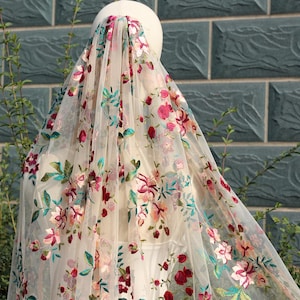 pink red Floral Veil Embroidered veil,Secret Garden Flower Veil,Wildflower Wedding Veil, Colorful Flower Bridal Veil,Vintage Flowery Veil