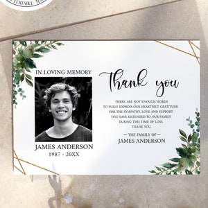 Modello di biglietto di ringraziamento stampabile per funerale verde oro Celebrazione della vita Cartoline fotografiche di ringraziamento per funerale verde Biglietto di simpatia verde modificabile Q1