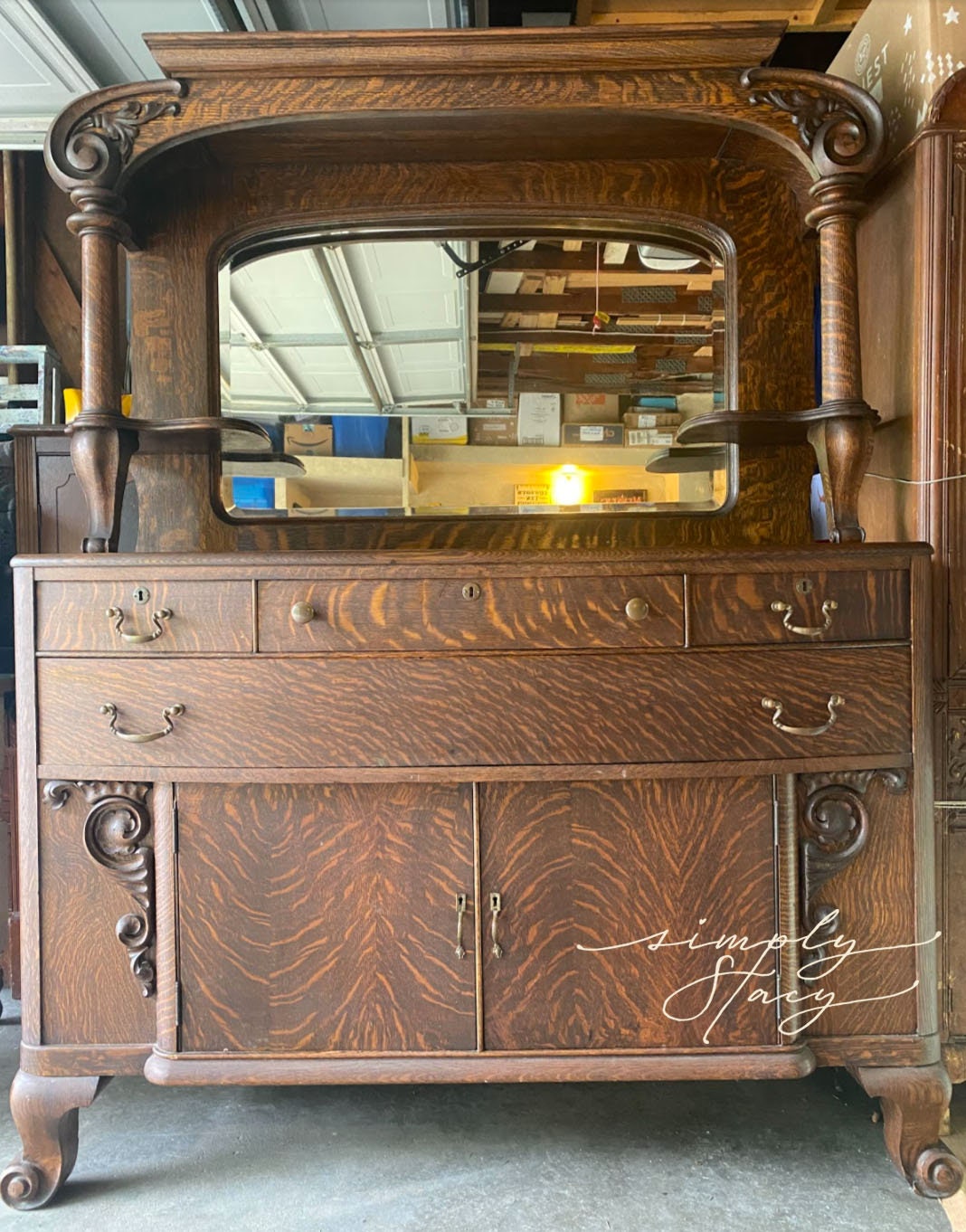 Antique Tiger Oak Buffet mirror Sideboard Circa. Early 1900s