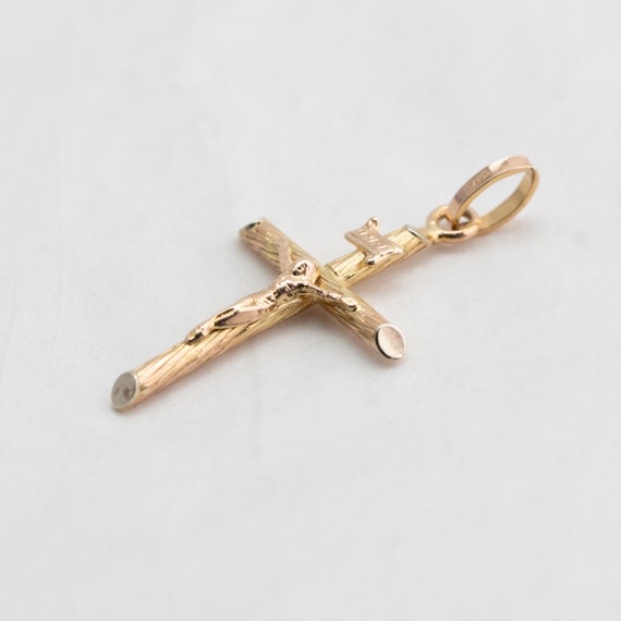 14k Crucifix Yellow Gold Pendant - image 4