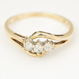 3 stone diamond solitaire ring, 10k yellow gold ring, Ring size 9, For her, Diamond ring, Past Present Future Diamonds, 1/4 CT