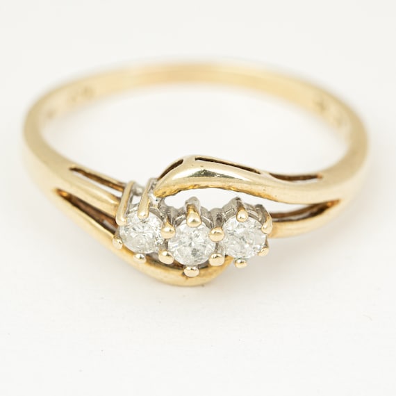 3 stone diamond solitaire ring, 10k yellow gold ring, Ring size 9, For her, Diamond ring, Past Present Future Diamonds, 1/4 CT