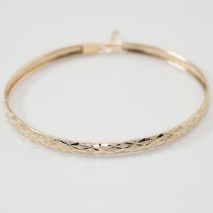 10k Gold Bangle, Bright Cut, Vintage, Hollow Bracelet, 7.5&quot; inches