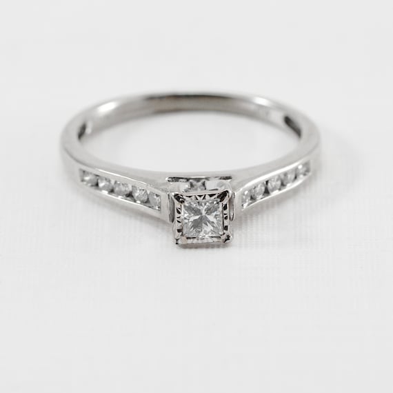 Princess Cut Diamond Engagement Ring, 10k White Gold, .20 points center stone, Diamond shoulder accents, Ring size 7