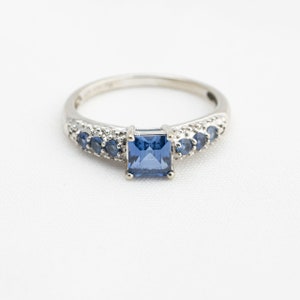 Lab created Tanzanite ring, Diamond accents, 10k white gold, Ring size 6.5