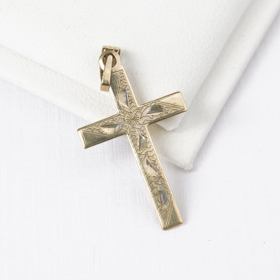 Vintage 10k yellow gold cross |Floral pattern | R… - image 1