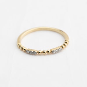 10k Yellow Gold Diamond Bead Band, Ring Size 7