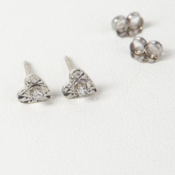 heart shape 14k white gold diamond earrings 5mm v… - image 6