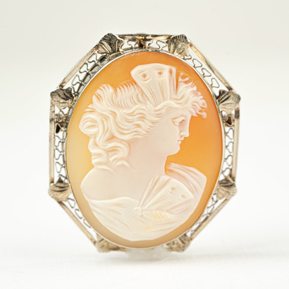 14k gold cameo pendant, Antique cameo pendant, 14k