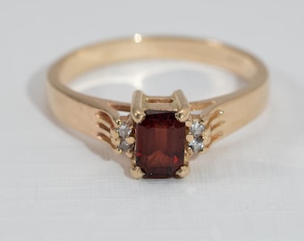 14k Yellow Gold Garnet and Diamond Ring, Ring Size 7