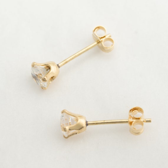 CZ Solitaire 14k Yellow Gold Stud Earrings - image 4