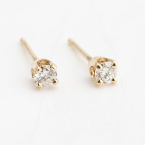 14k yellow gold diamond earring studs, 1/4 carat