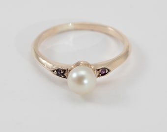 Victorian pearl gold ring, 10k yellow gold, Synthetic rubies, Ring size 5, Very worn antique ring, Cultured freshwater pearls, 5mm