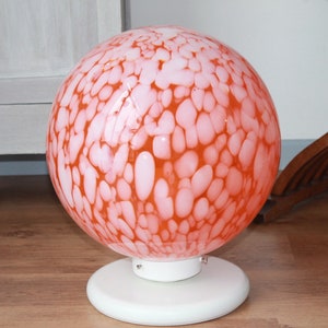 Ball table lamp, in orange Murano glass, with white shades. Vintage style of the 70s/80s. image 3