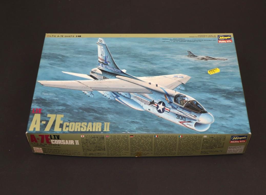 Maquette Avion MONOGRAM 1/48 A-7 Corsair II – Réf 5418