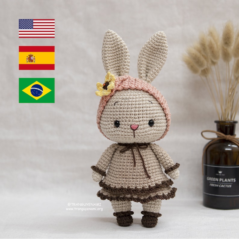 Tranguyenami PDF-BESTAND Gehaakt konijnenmeisje versie met twee lagen Amigurumi haakpatroon Gehaakt speelgoed Engels/Español/Portugees afbeelding 1