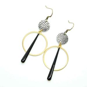Boucles d'oreilles longues papier japonais noir et blanc