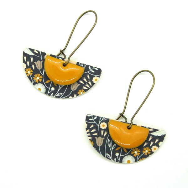 Half-circle flowery paper earrings