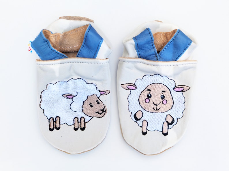 NEW STOCK Soft Sole Leather Baby Shoes. Slippers. Moccasins. Infant Toddler Children White Sheep on Cream