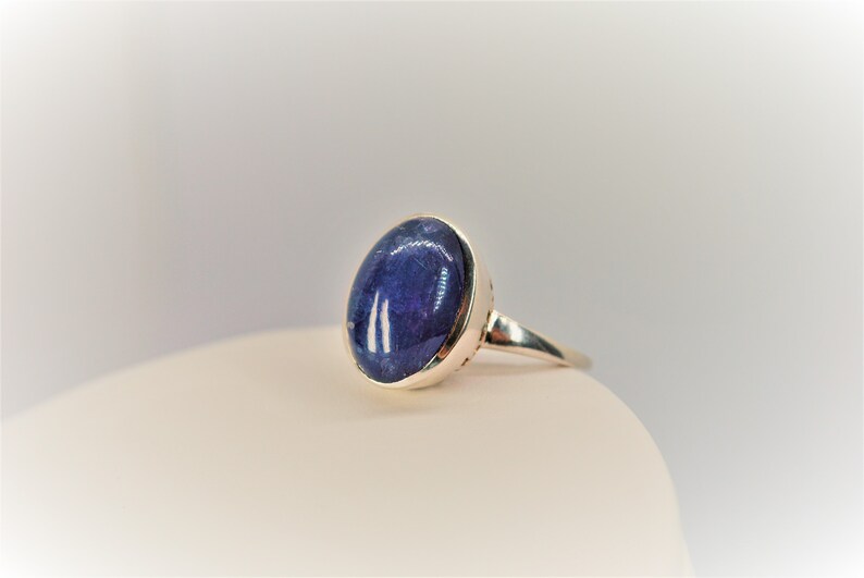 925 Sterling Silver Ring Tanzanite Cabochon