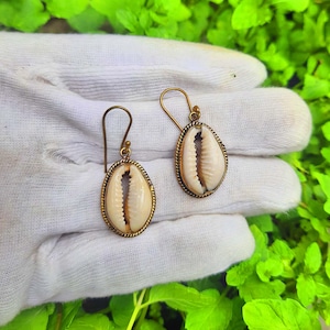 Pendientes de concha cauri al por mayor, pendientes de concha blanca, delicados pendientes de oro para mujer, pendientes de regalo de aniversario, joyas de concha cauri, en oferta
