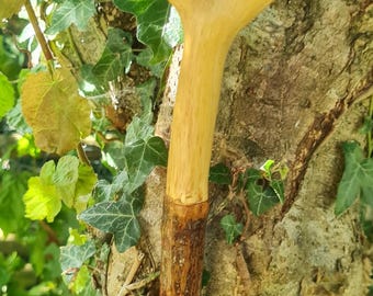 Handcrafted Hawthorn Thumbstick with Brass Ferrule – Weatherproofed UK Wood (39.5 inches)
