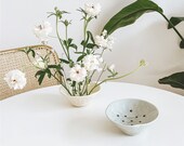 3 Colors - KENZAN Flower Frog Flower Arrangement Japanese Ikebana Vintage Flower Vase Flower Holder Flower Bowl Ceramics Vase Ikebana Vase