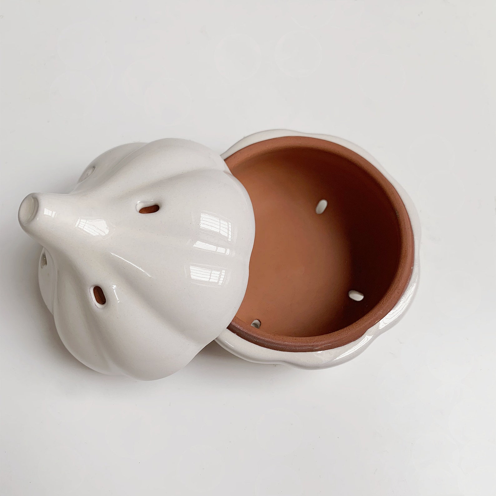 Pottery Garlic Keeper/garlic Pot/garlic Holder/ceramic Garlic Etsy