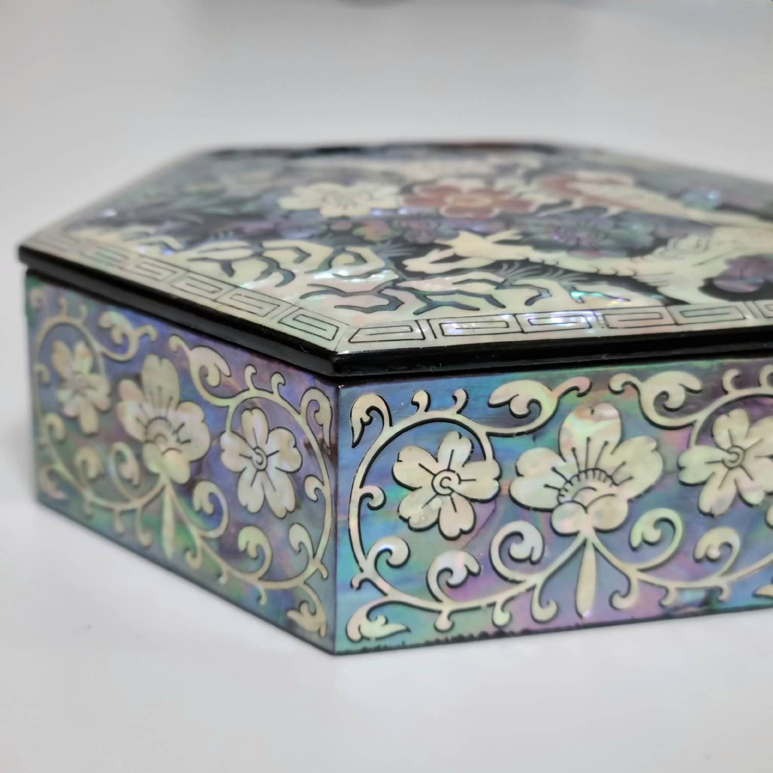 Korean Najeon Lacquerware, Mother of Pearl Hexagon Box Korean Najeon Lacquerware, Mother of Pearl Hexagon Box