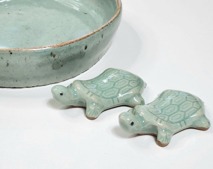 Korean Traditional Celadon Turtle Spoon and Chopsticks Rest 2P set