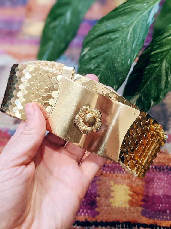 Vintage gold metallic and red stretch belt with geometric clasp