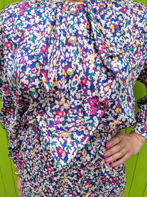 VALENTINO Floral Silk Puff Sleeve Dress // Vintag… - image 8