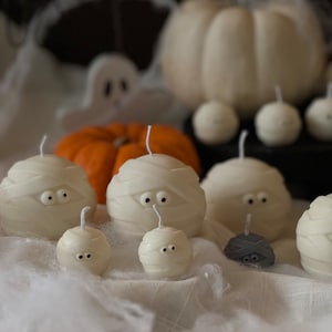 Mummy Ghost Candles | Halloween Mummy Ghosts | Spooky Candles | Autumn Candles | Autumn Decoration | Fall | Halloween Candles | Soy wax