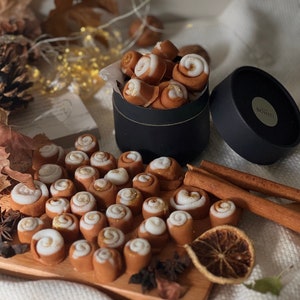 Cinnamon buns Wax melts |  Highly scented | Buns | Bakery Wax Melt | Novelty Gift | Cosy Melts | Autumn | Cute Wax melt