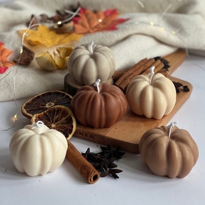 Zucche / Candela alla zucca / Candela profumata alla zucca / Candele autunnali / Candela di cera di soia / Regalo / Stagione autunnale