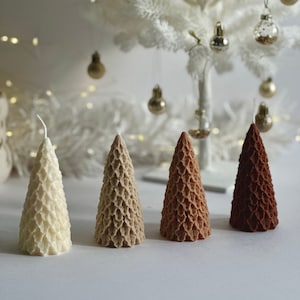 Bougie de sapin de Noël en cire de soja : décoration festive des Fêtes