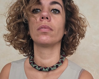 Boho Green Textile Necklace - Lightweight Statement Choker for Trendy Fashionistas