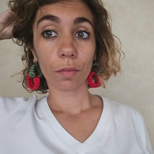 Green red fabric hoop earrings, Statement lightweight textile dangle, Colorful large rope knotted earrings, Oversized fiber pendant earrings
