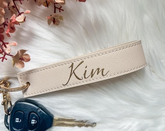 Personalised Wristlet Keychain – Custom Name Leather-Look Keyring