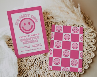 Retro Pink Smile Geburtstagseinladung Vorlage mit Schachbrett-Design für Mädchen, Jugendliche oder Erwachsene Bday, Groovy Happy Face Invite, ROXY