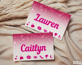 Modelo de etiqueta de nome de despedida de solteira com glitter rosa choque para lembranças ou presentes brilhantes de agradecimento em Come On Let's Go Party Tema de boneca Malibu, BRITT
