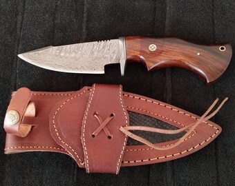 Beautiful handmade skinning knife,  orginal damascus steel  skinner knife, rose wood handle, hunting knife, Birthday gift