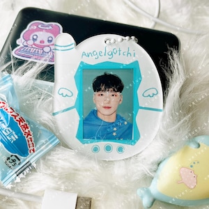 Portafotos de identificación de acrílico Kpop: llavero con temática de ángel de mascota digital para fotos de identificación, minitarjetas fotográficas