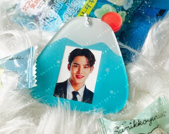 Kpop ID Photo Holder: Japanese Melon Soda Float Keychain