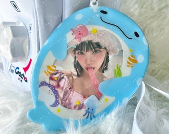 Whale Shark Kpop Photocard Holder: Aquarium Keychain