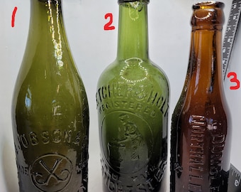 Gemischte Gruppe von viktorianischen / edwardianischen Bierflaschen