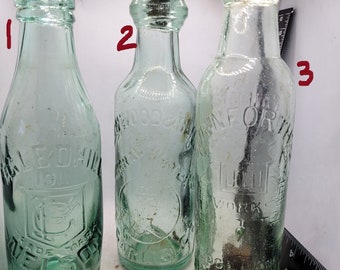 Gemischte Gruppe von viktorianischen / edwardianischen Bier / Soda Flaschen
