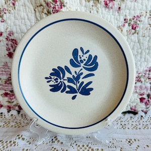 Assiettes à salade/à dessert bleu Yorktowne Pfaltzgraff vintage